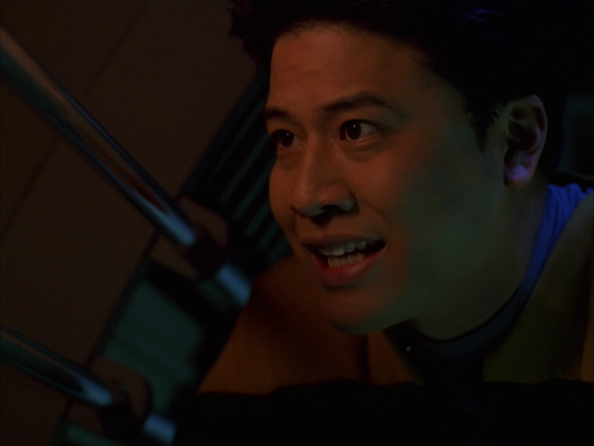 extant_StarTrek_VOY_6x16-Collective_00381.jpg