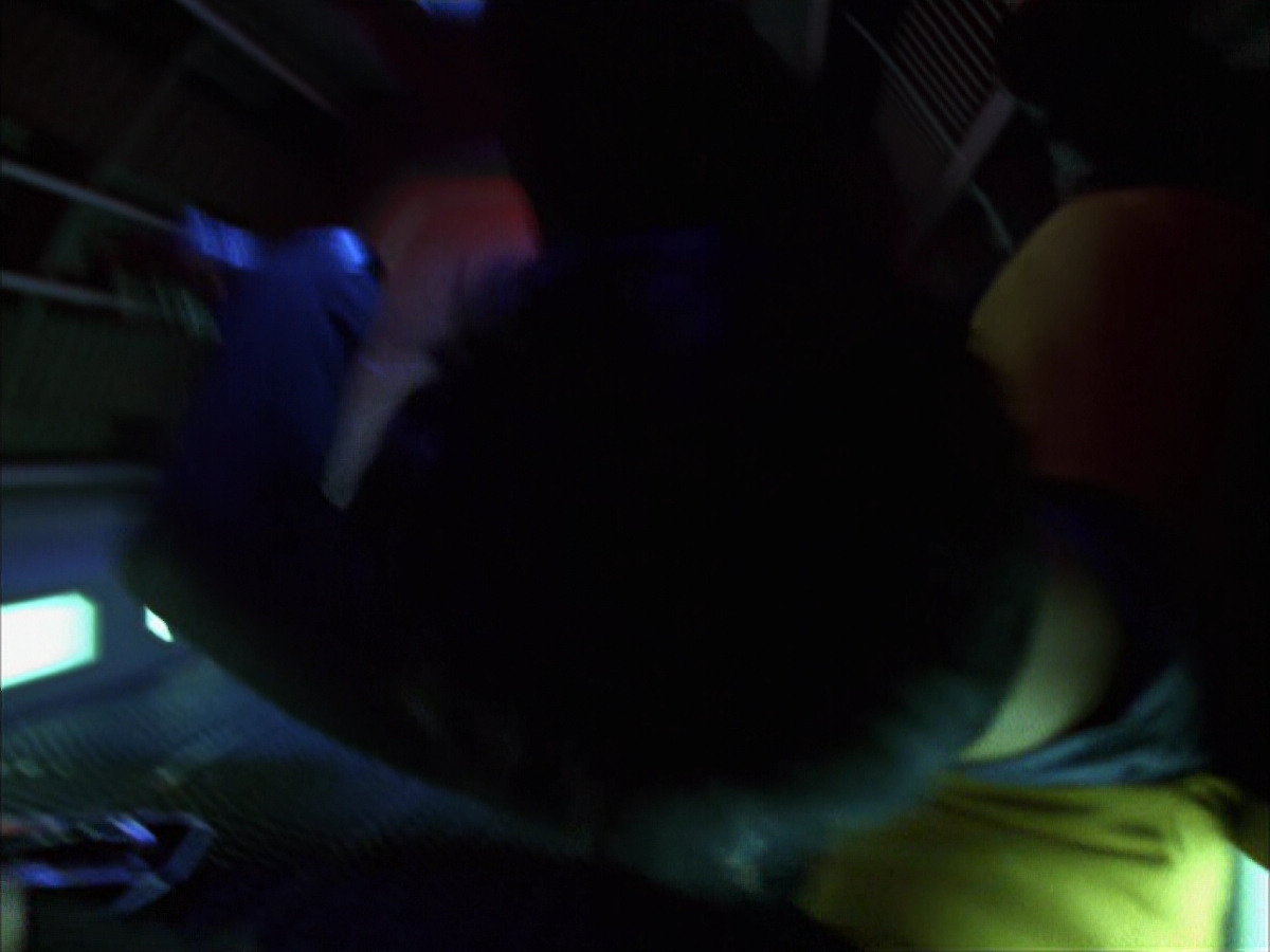 extant_StarTrek_VOY_6x16-Collective_00384.jpg