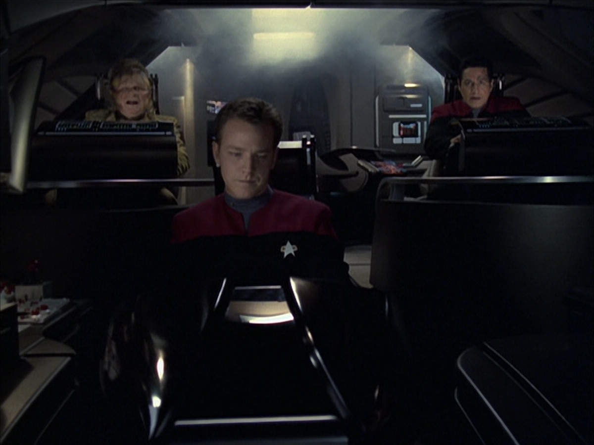 extant_StarTrek_VOY_6x16-Collective_00389.jpg