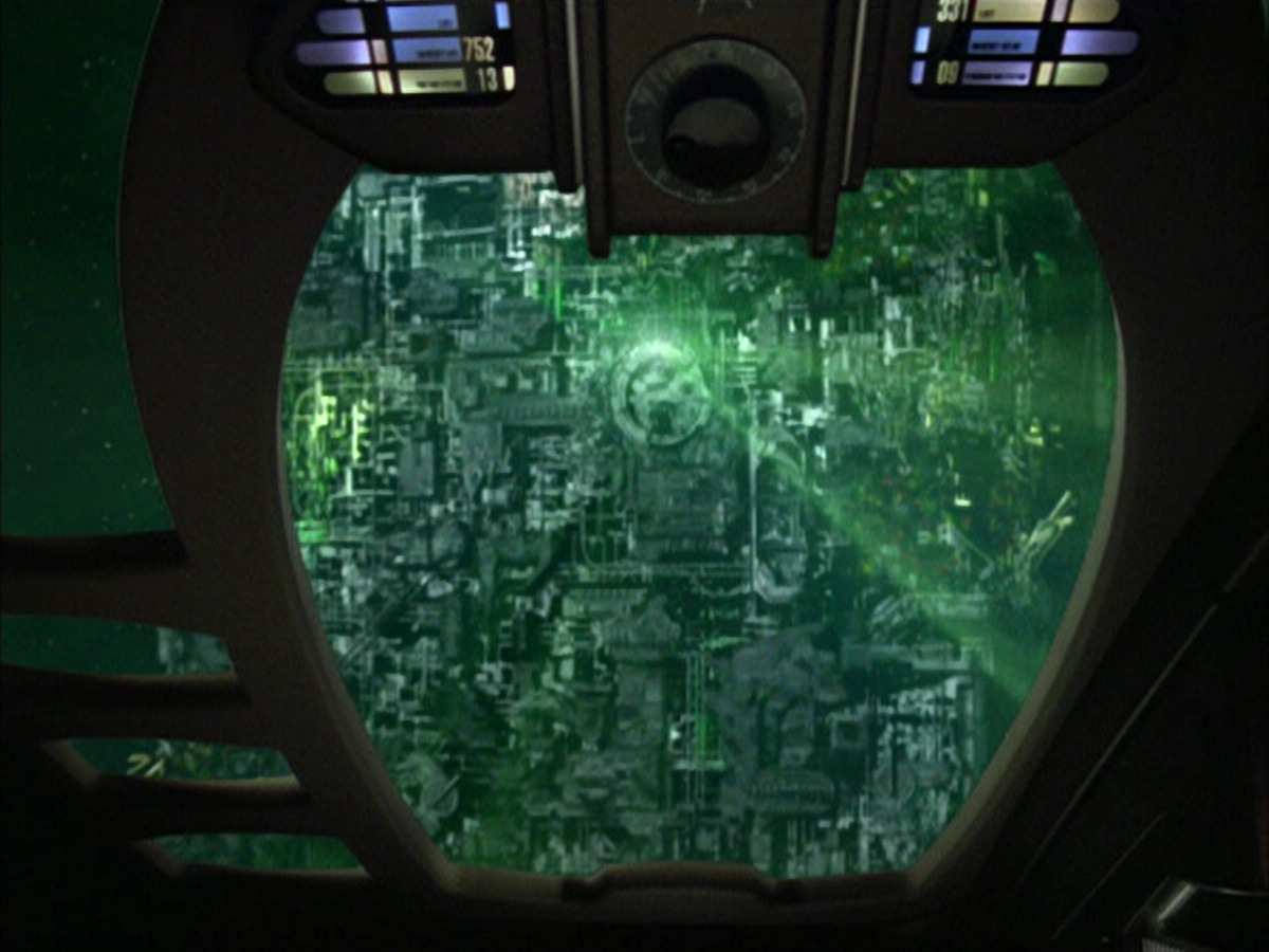 extant_StarTrek_VOY_6x16-Collective_00400.jpg