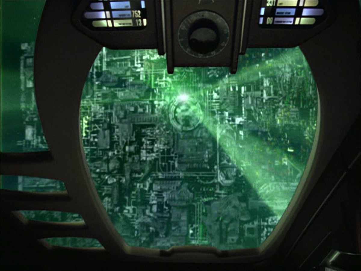 extant_StarTrek_VOY_6x16-Collective_00405.jpg
