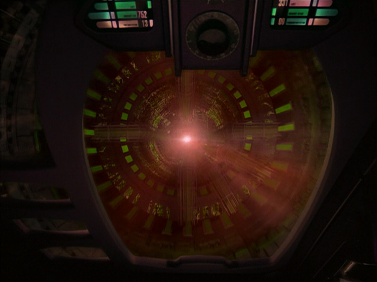 extant_StarTrek_VOY_6x16-Collective_00420.jpg