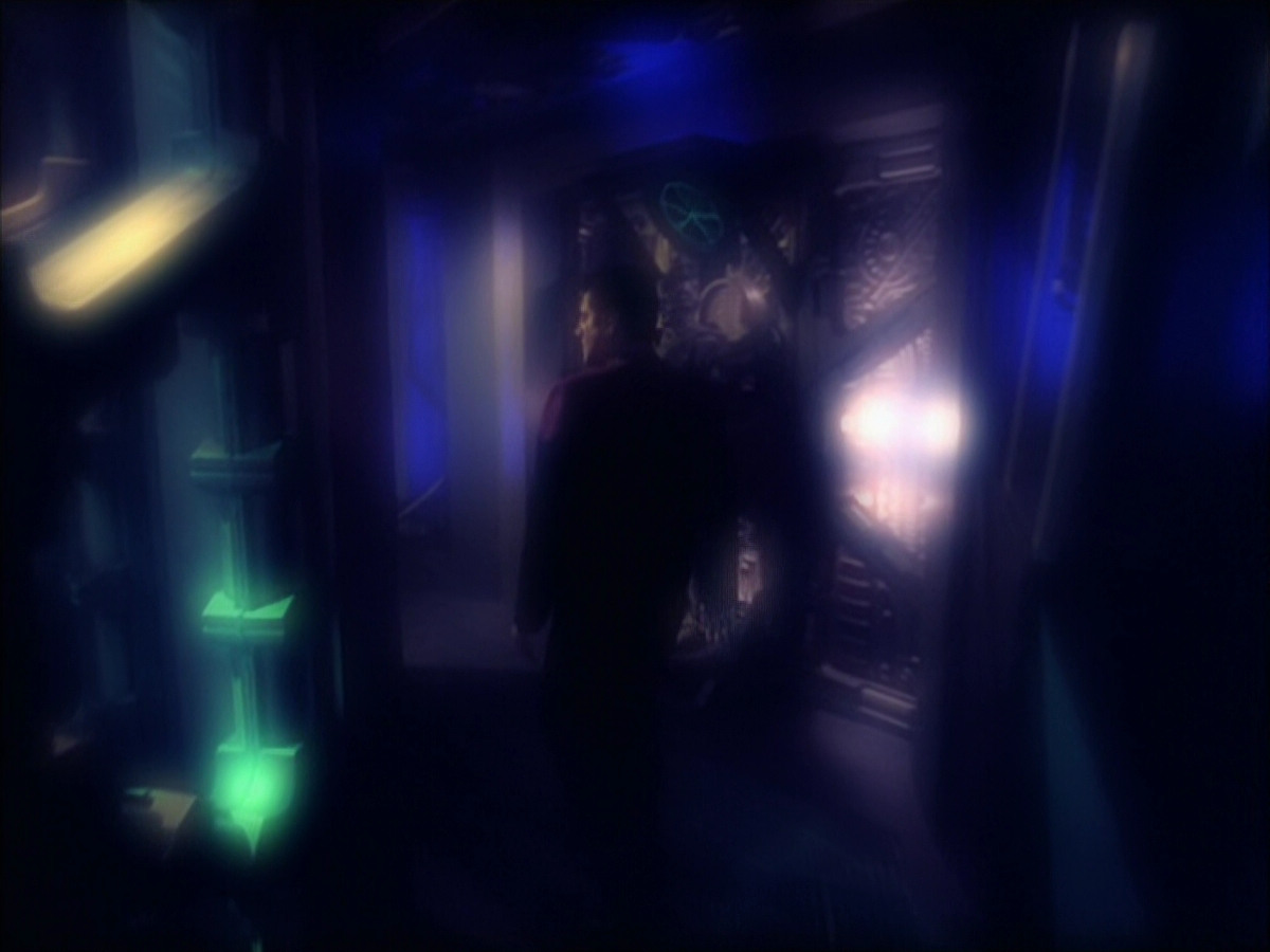 extant_StarTrek_VOY_6x16-Collective_00438.jpg