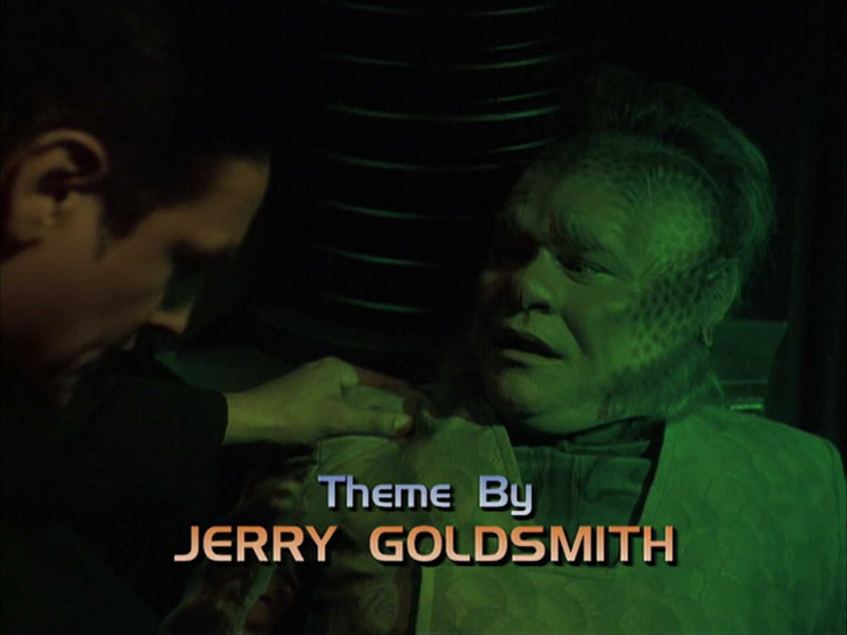 extant_StarTrek_VOY_6x16-Collective_00451.jpg