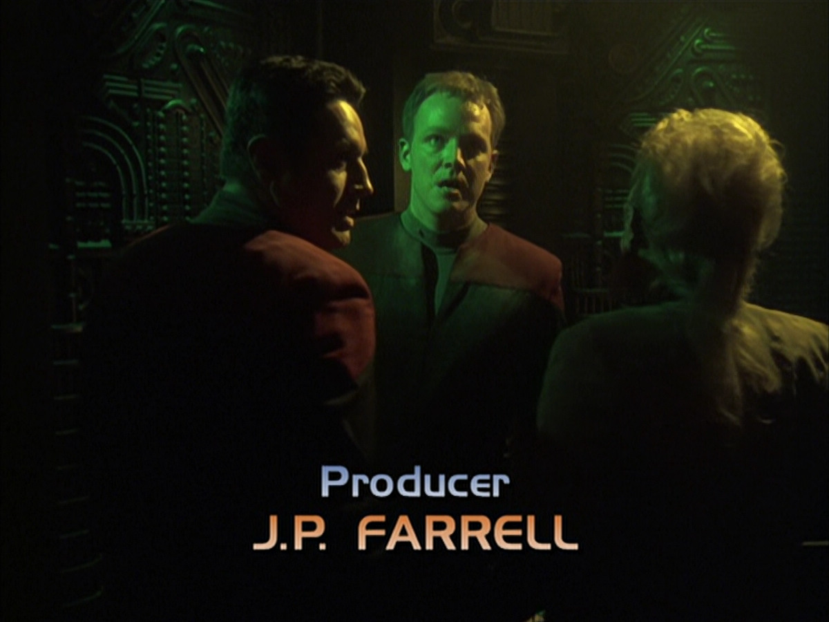 extant_StarTrek_VOY_6x16-Collective_00480.jpg