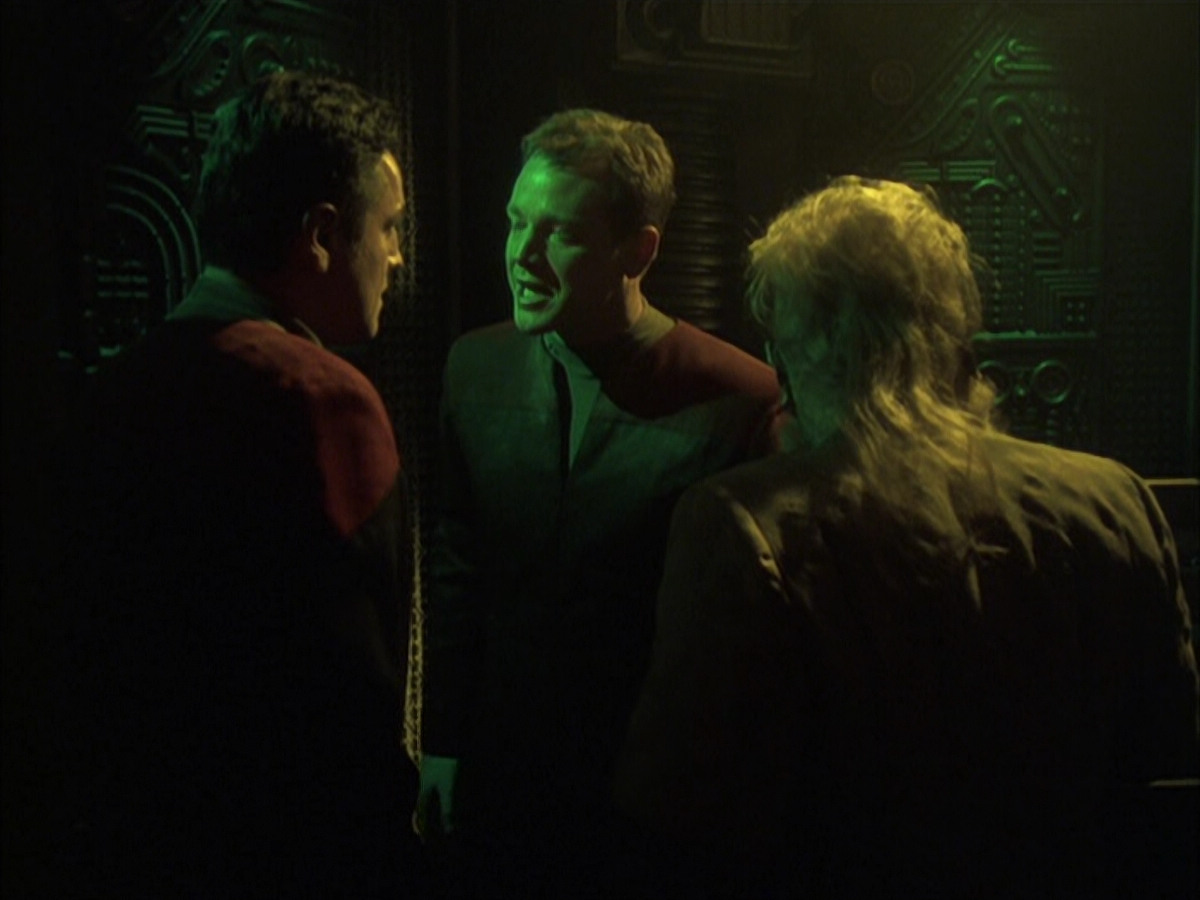 extant_StarTrek_VOY_6x16-Collective_00483.jpg