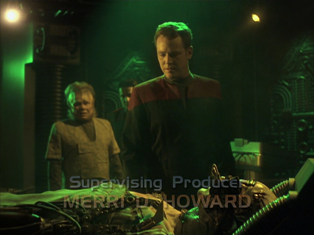 extant_StarTrek_VOY_6x16-Collective_00494.jpg