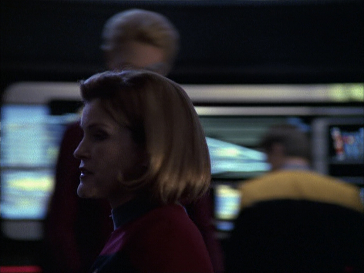 extant_StarTrek_VOY_6x16-Collective_00562.jpg