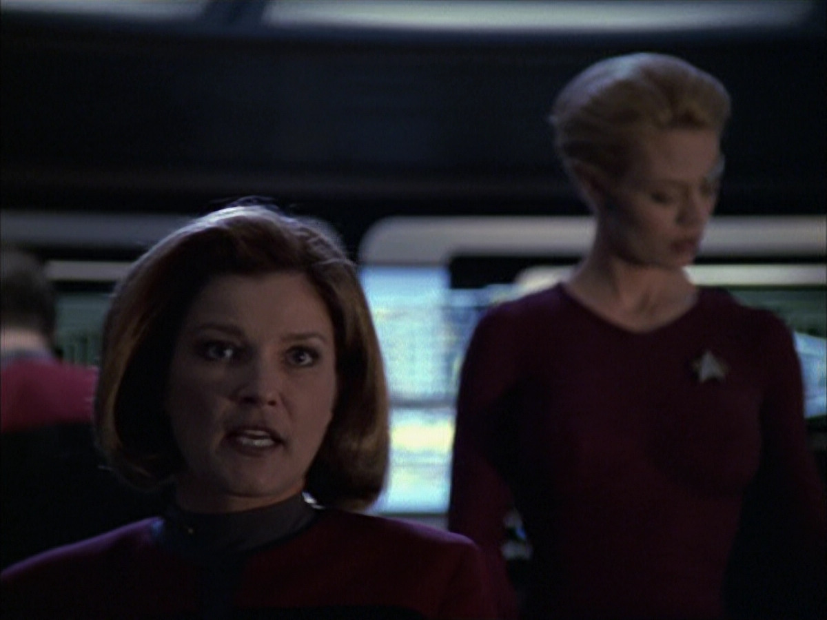 extant_StarTrek_VOY_6x16-Collective_00563.jpg