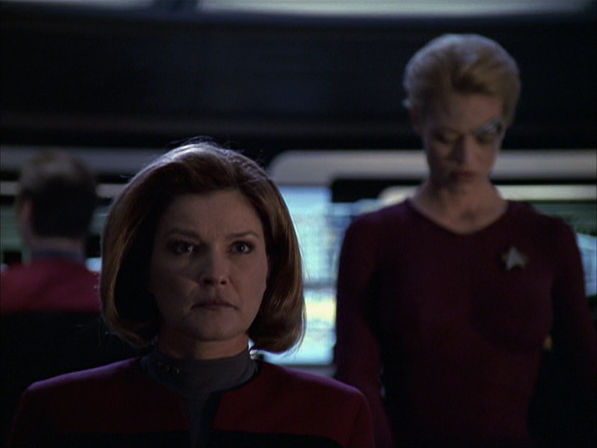 extant_StarTrek_VOY_6x16-Collective_00566.jpg