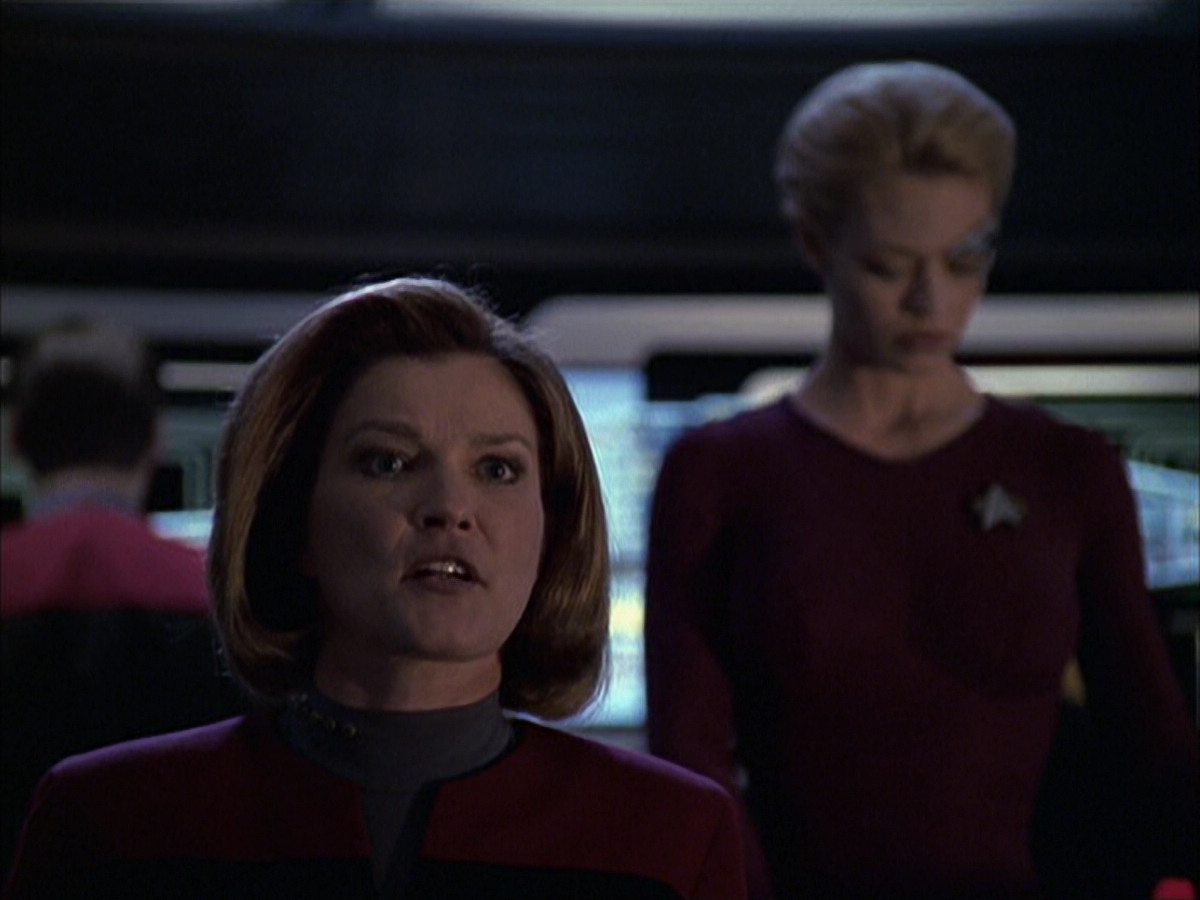extant_StarTrek_VOY_6x16-Collective_00570.jpg