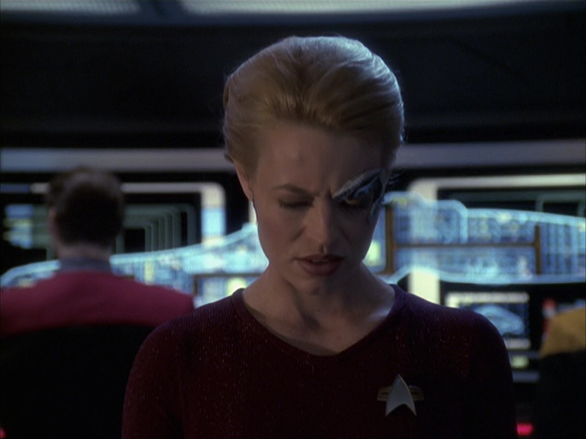 extant_StarTrek_VOY_6x16-Collective_00581.jpg