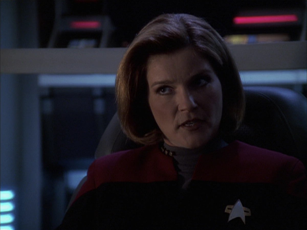 extant_StarTrek_VOY_6x16-Collective_00586.jpg