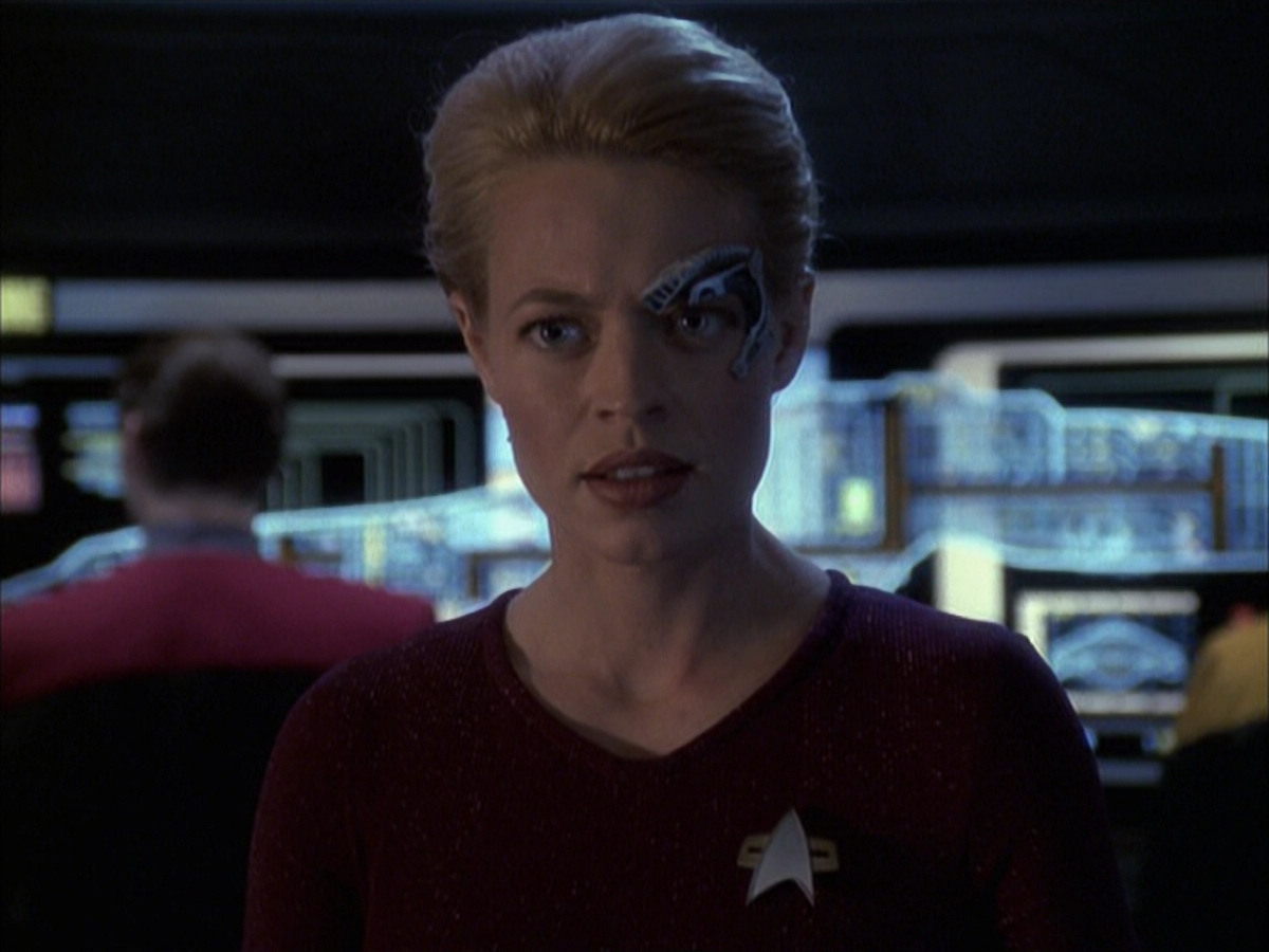extant_StarTrek_VOY_6x16-Collective_00619.jpg