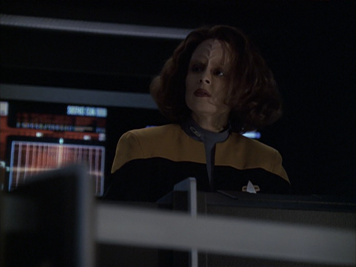 extant_StarTrek_VOY_6x16-Collective_00639.jpg