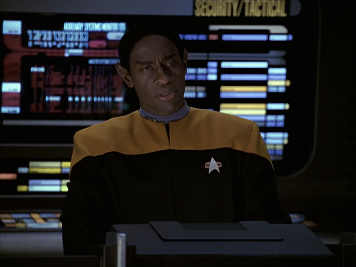 extant_StarTrek_VOY_6x16-Collective_00641.jpg