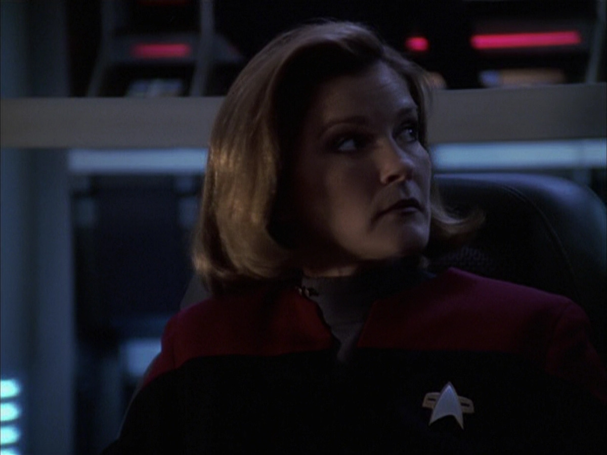 extant_StarTrek_VOY_6x16-Collective_00654.jpg