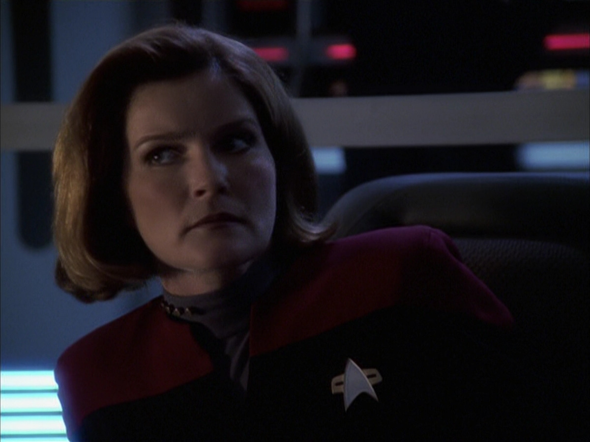 extant_StarTrek_VOY_6x16-Collective_00667.jpg