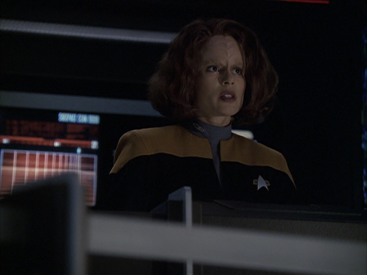 extant_StarTrek_VOY_6x16-Collective_00675.jpg