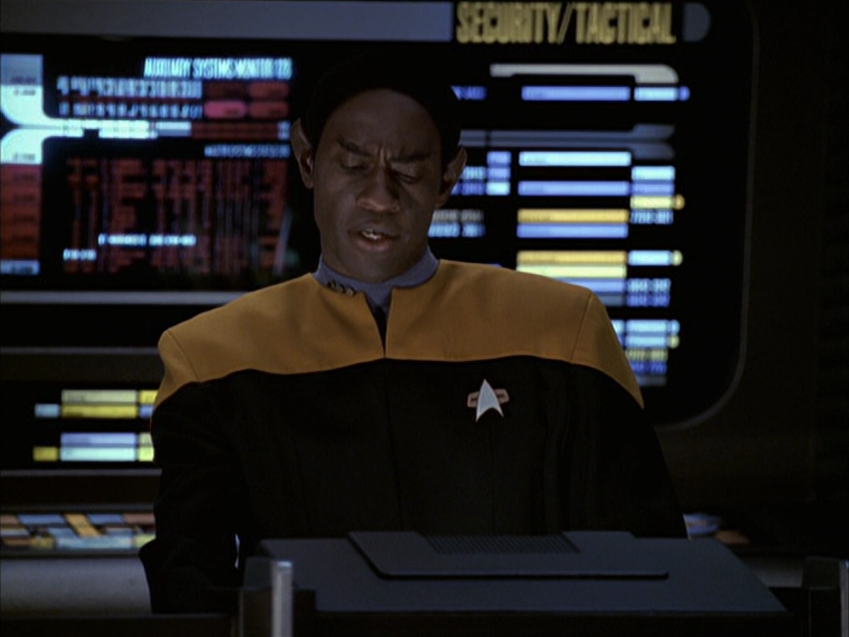 extant_StarTrek_VOY_6x16-Collective_00677.jpg