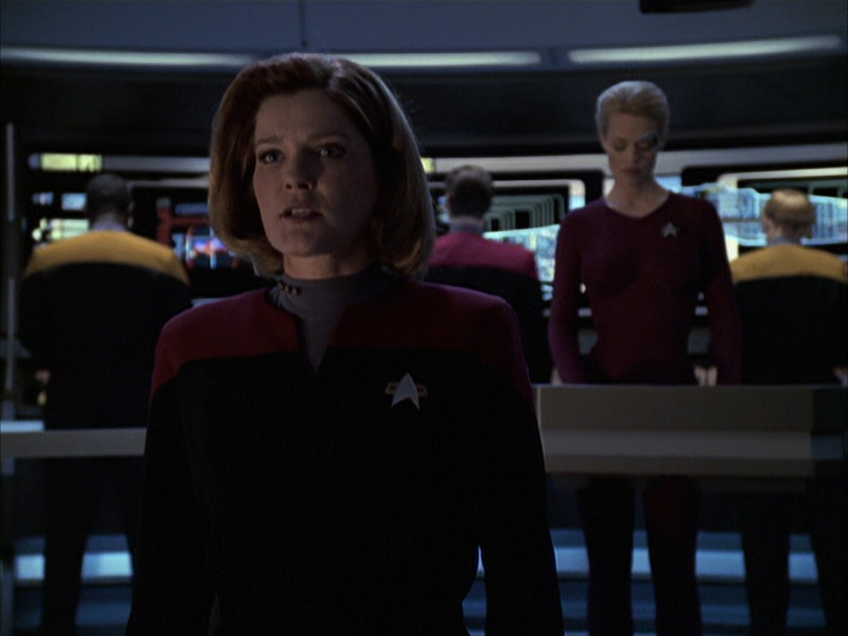 extant_StarTrek_VOY_6x16-Collective_00699.jpg