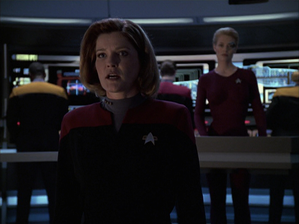 extant_StarTrek_VOY_6x16-Collective_00714.jpg
