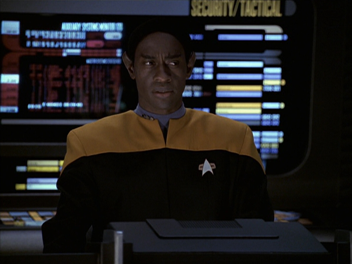 extant_StarTrek_VOY_6x16-Collective_00718.jpg