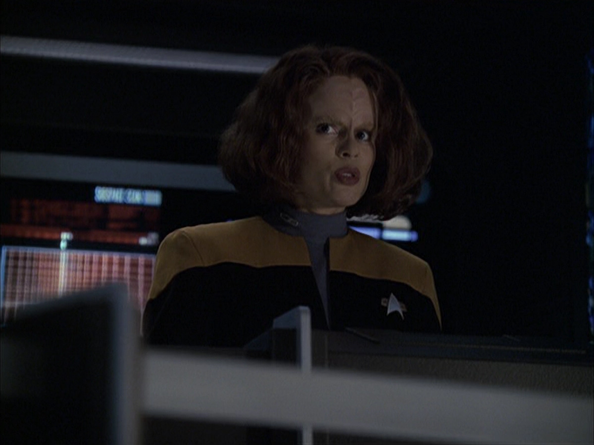 extant_StarTrek_VOY_6x16-Collective_00730.jpg