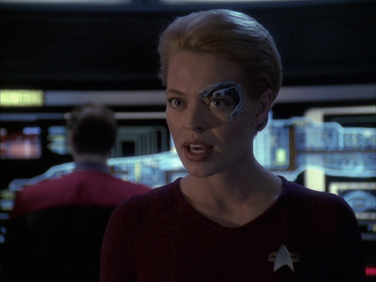 extant_StarTrek_VOY_6x16-Collective_00762.jpg