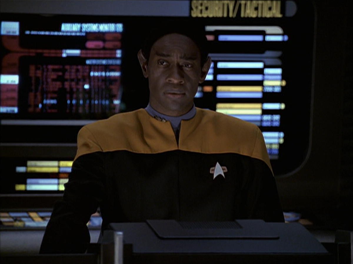 extant_StarTrek_VOY_6x16-Collective_00776.jpg