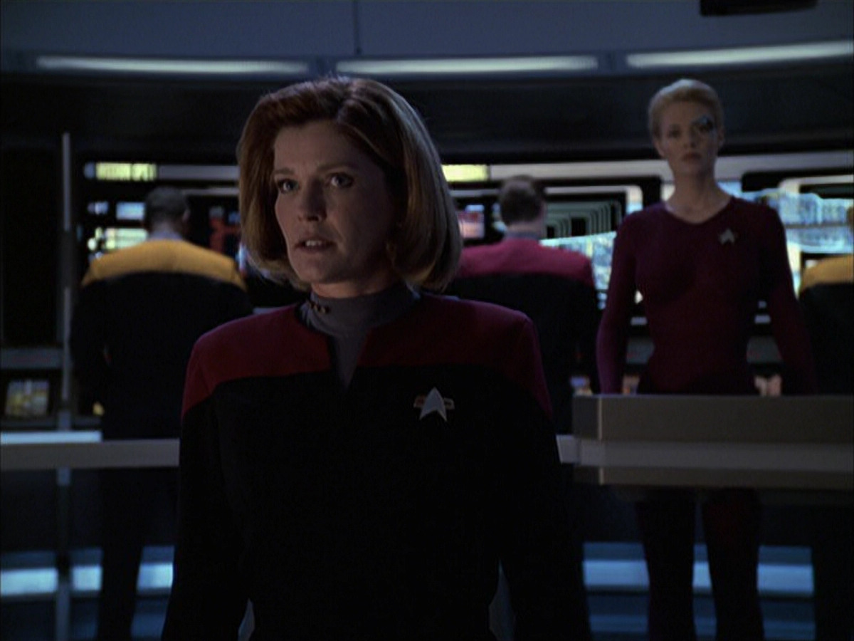extant_StarTrek_VOY_6x16-Collective_00791.jpg