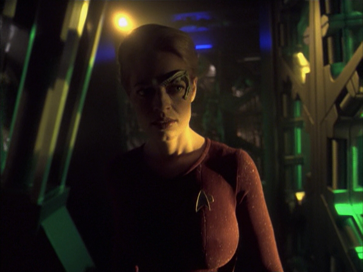 extant_StarTrek_VOY_6x16-Collective_00830.jpg