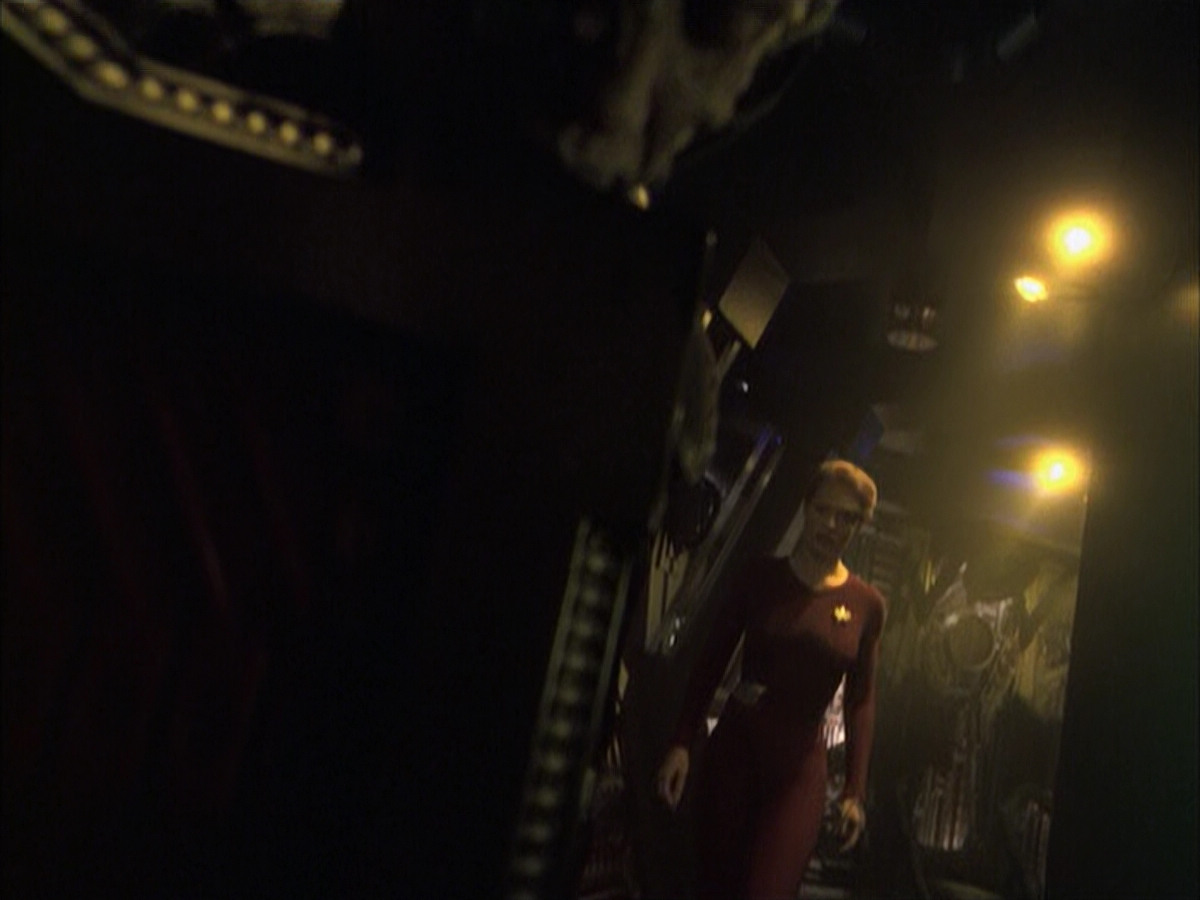 extant_StarTrek_VOY_6x16-Collective_00839.jpg