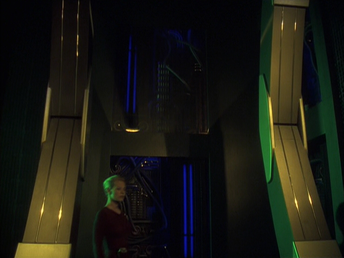 extant_StarTrek_VOY_6x16-Collective_00873.jpg