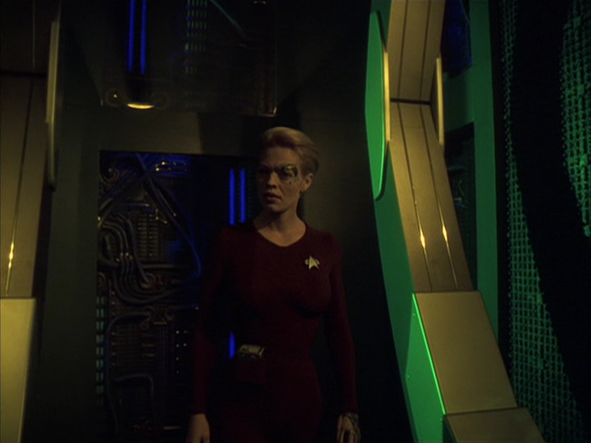 extant_StarTrek_VOY_6x16-Collective_00878.jpg
