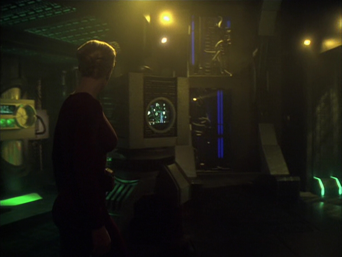 extant_StarTrek_VOY_6x16-Collective_00885.jpg