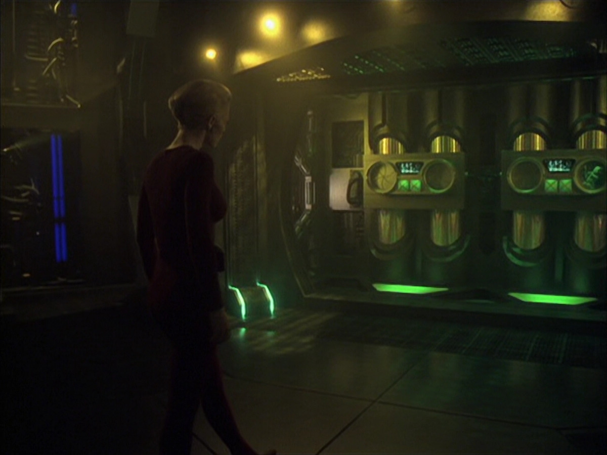 extant_StarTrek_VOY_6x16-Collective_00890.jpg