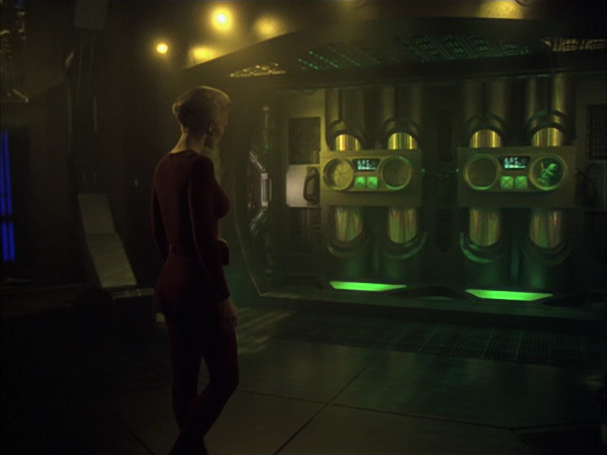 extant_StarTrek_VOY_6x16-Collective_00891.jpg