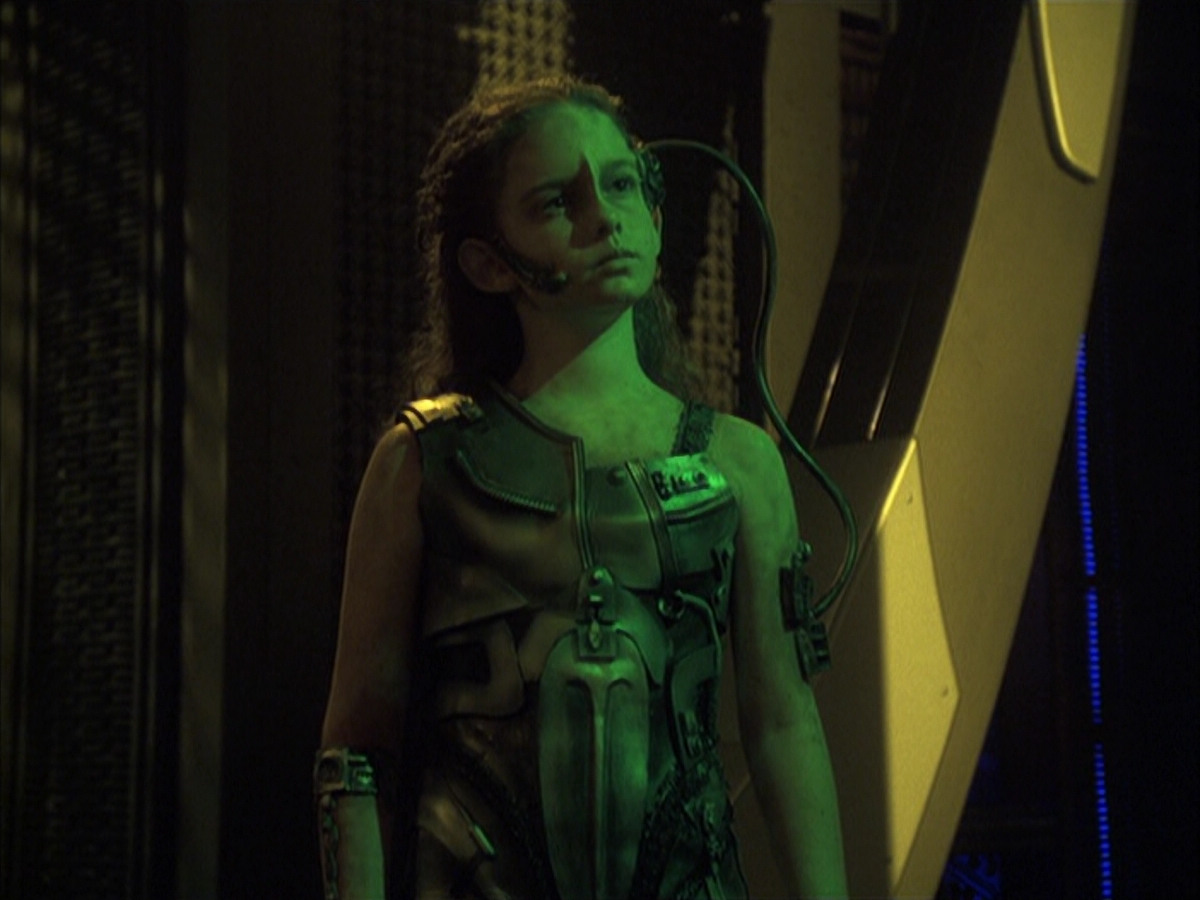 extant_StarTrek_VOY_6x16-Collective_00917.jpg