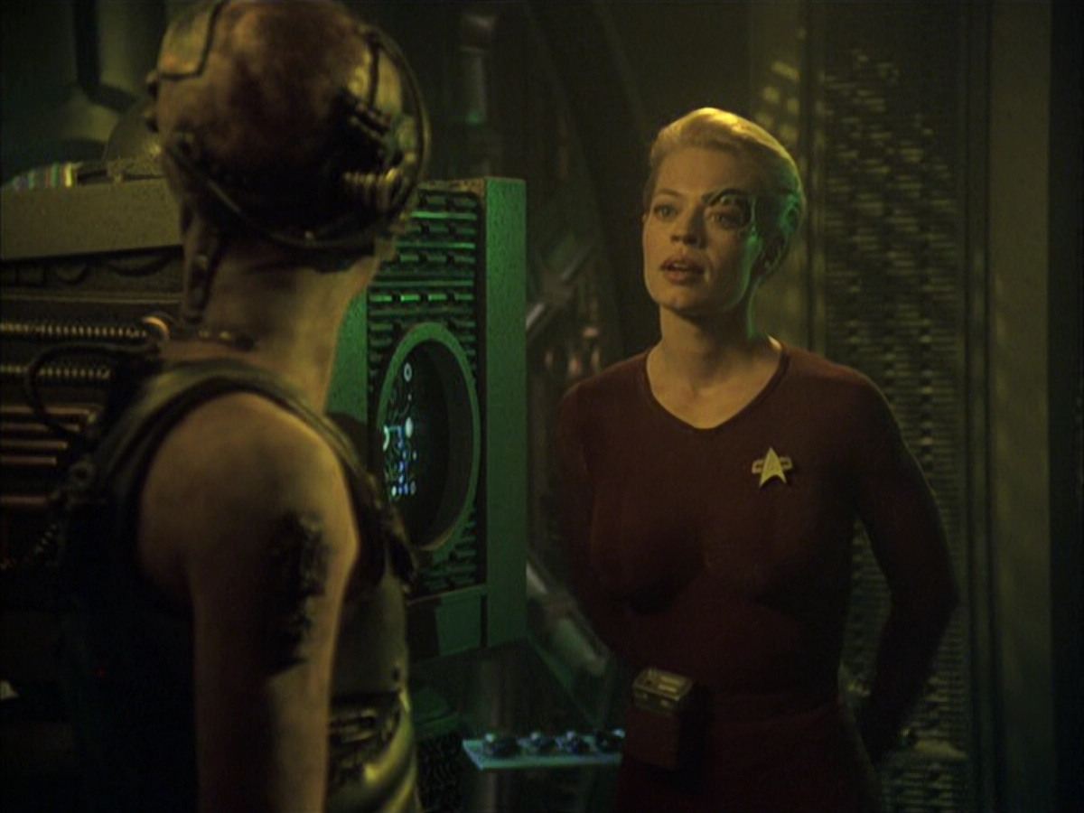 extant_StarTrek_VOY_6x16-Collective_01034.jpg