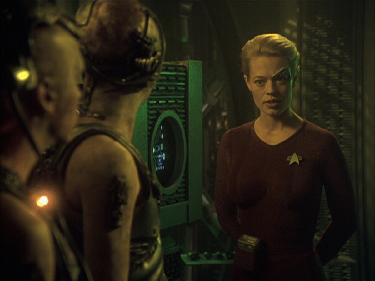 extant_StarTrek_VOY_6x16-Collective_01044.jpg