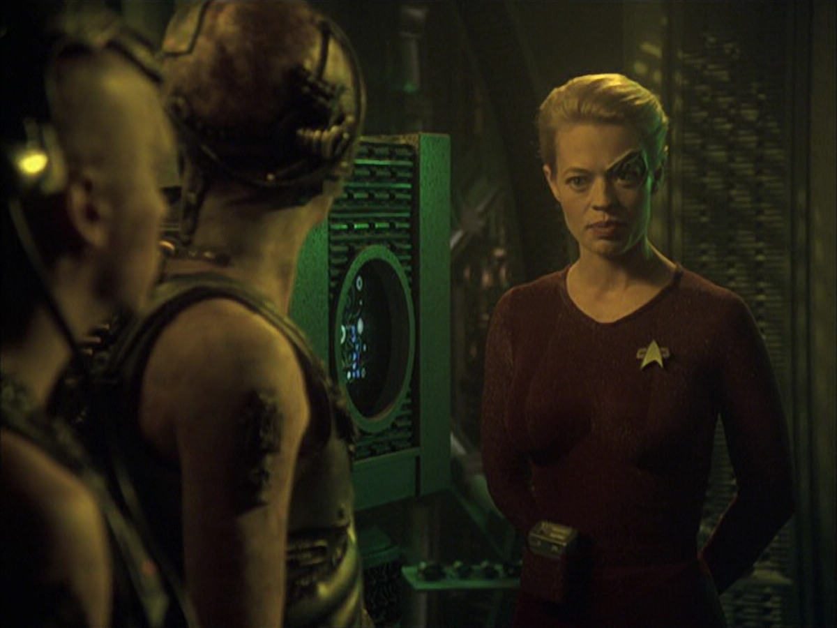 extant_StarTrek_VOY_6x16-Collective_01046.jpg
