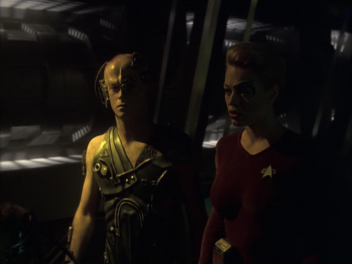 extant_StarTrek_VOY_6x16-Collective_01121.jpg