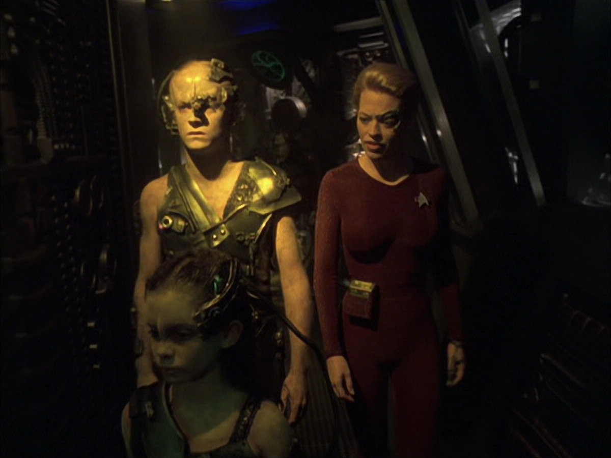 extant_StarTrek_VOY_6x16-Collective_01151.jpg
