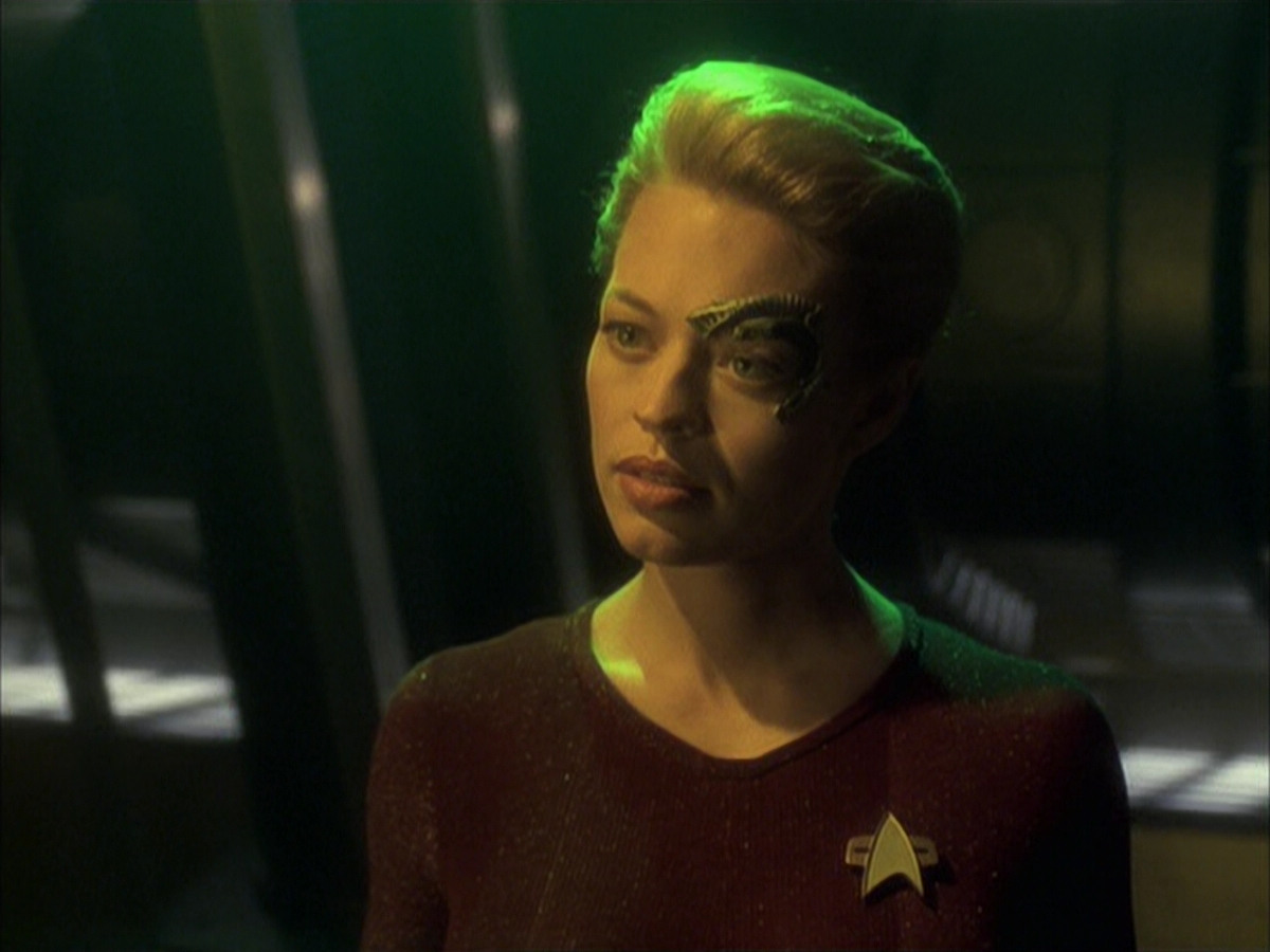 extant_StarTrek_VOY_6x16-Collective_01163.jpg