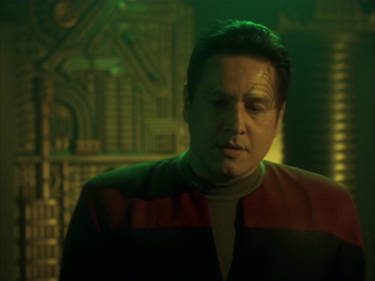 extant_StarTrek_VOY_6x16-Collective_01277.jpg
