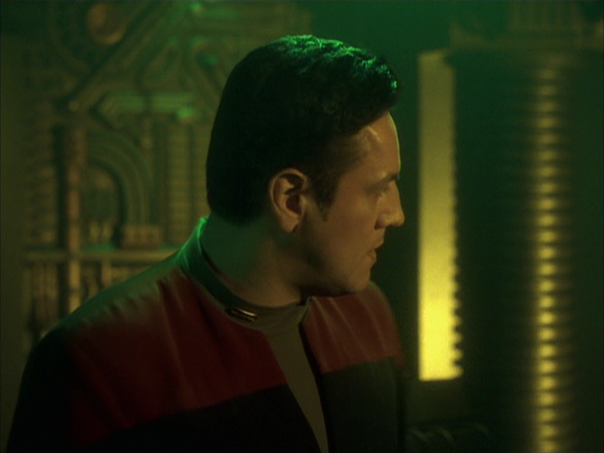 extant_StarTrek_VOY_6x16-Collective_01278.jpg