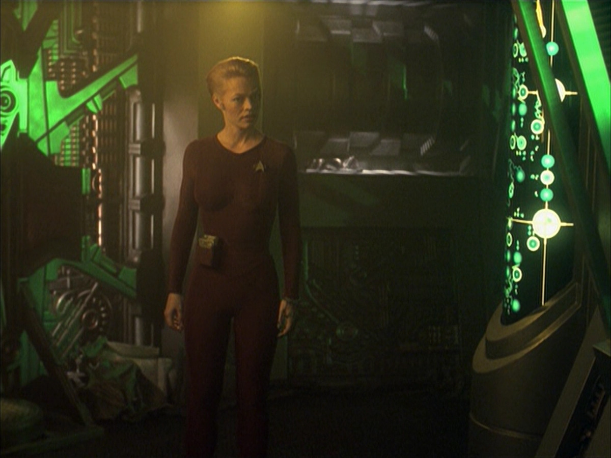 extant_StarTrek_VOY_6x16-Collective_01291.jpg
