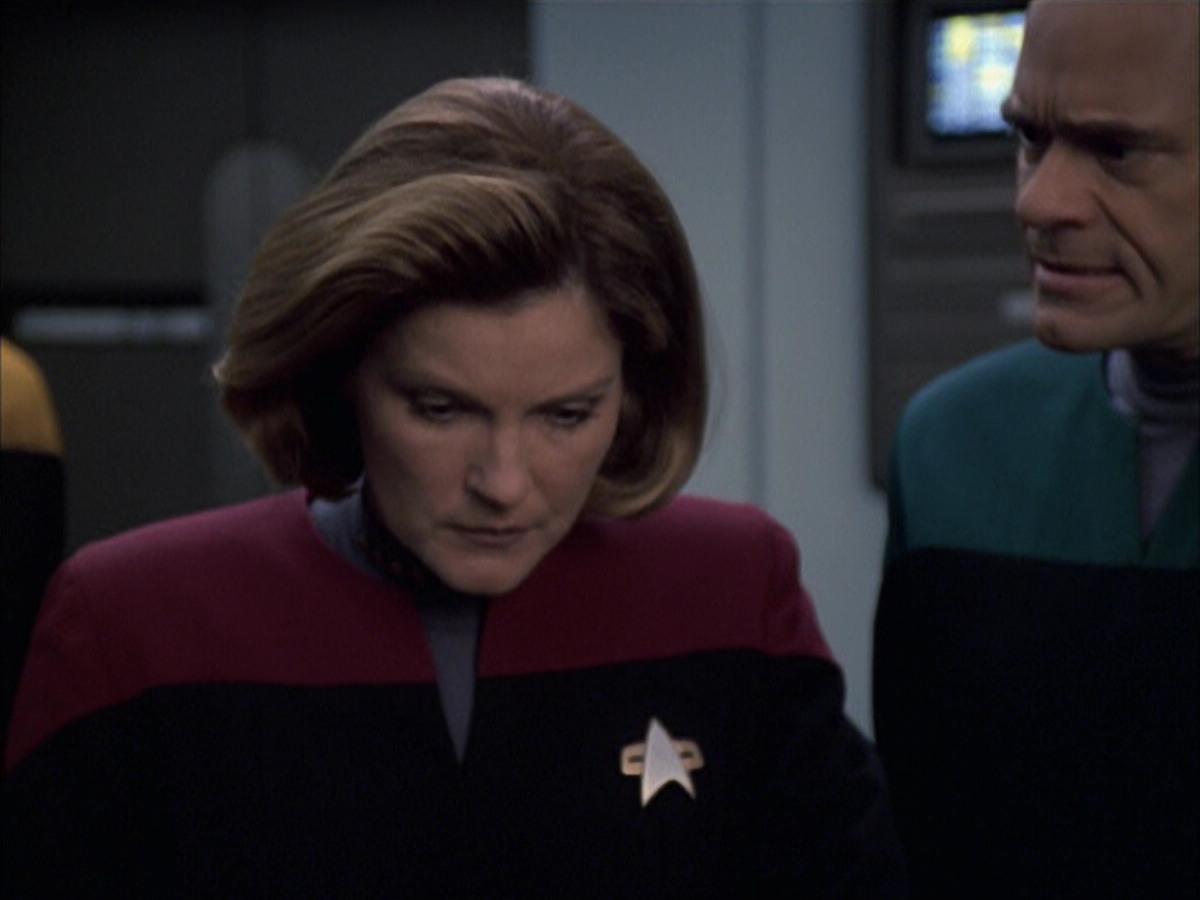 extant_StarTrek_VOY_6x16-Collective_01435.jpg