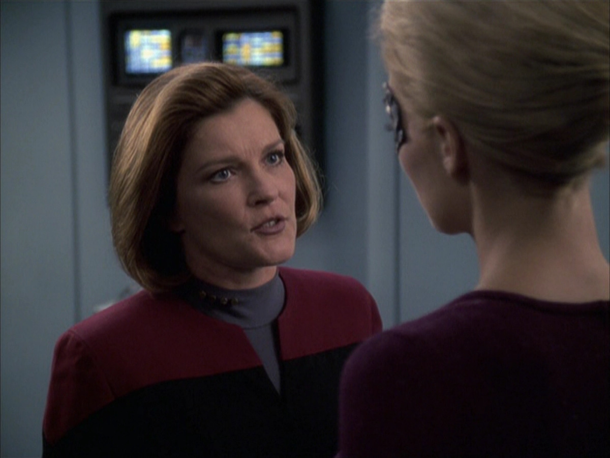 extant_StarTrek_VOY_6x16-Collective_01455.jpg